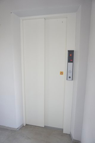 熊本市中央区新大江１丁目の賃貸マンションのロビー