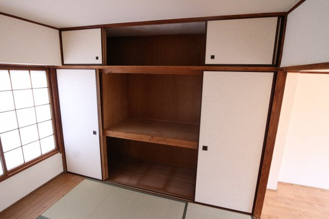 多聞台ビル2号棟の収納