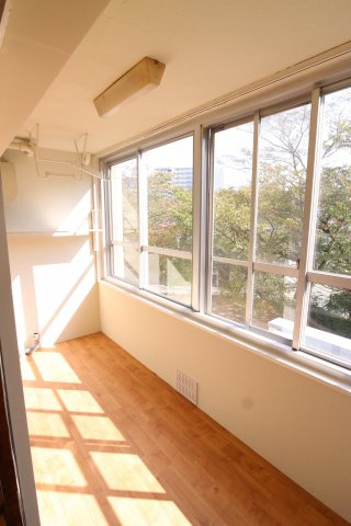 多聞台ビル2号棟の内装