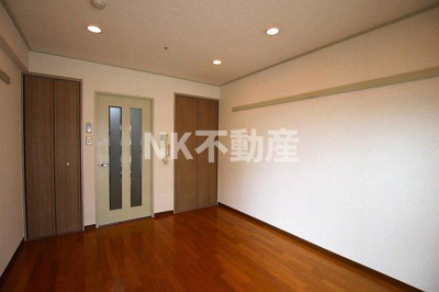 【居間・リビング】 | サンモール（布施賃貸） | 洋室です