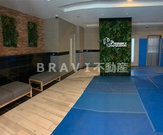 プレサンス大手前ピリオド　BRAVI不動産のロビー|【プレサンス大手前ピリオド】ロビーです