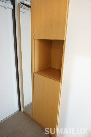 熊本市中央区新大江１丁目の賃貸マンションの玄関