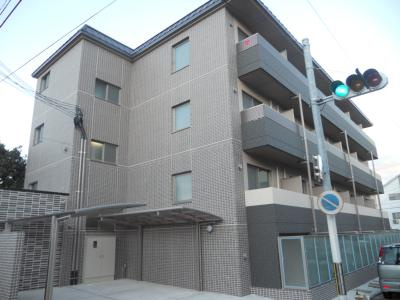 サクシード西院の外観