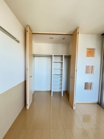 グランシャリオ新開の収納