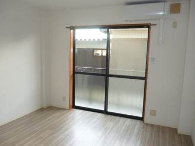 【寝室】 | パイン壱番館