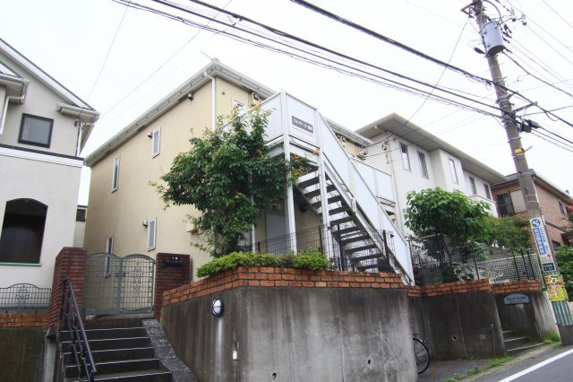 フォンテーヌ日吉の外観