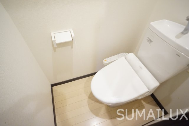 熊本市中央区南熊本１丁目の賃貸マンションのトイレ