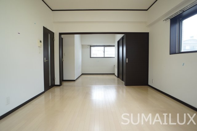 熊本市中央区南熊本１丁目の賃貸マンションの居間・リビング