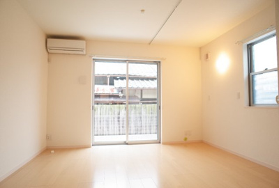 【居間・リビング】 | パークイーストⅣ | 洋室☆イメージ写真