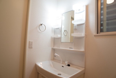 【独立洗面台】 | パークイーストⅣ | シャンプー＆ドレッサー☆イメージ写真