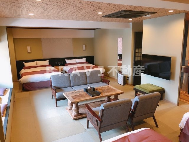 おおきに東心斎橋ビル　BRAVI不動産の寝室|【おおきに東心斎橋ビル】落ち着いて過ごせるお部屋なので、寝室にいかがでしょうか