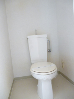 【トイレ】 | メゾンエイコー能登川II