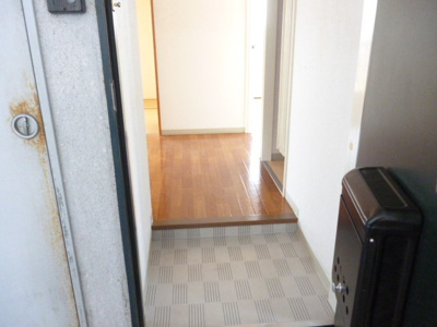 【玄関】 | メゾンエイコー能登川II