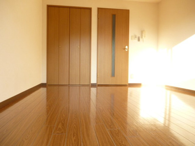 【寝室】 | シャンヴィルI番館