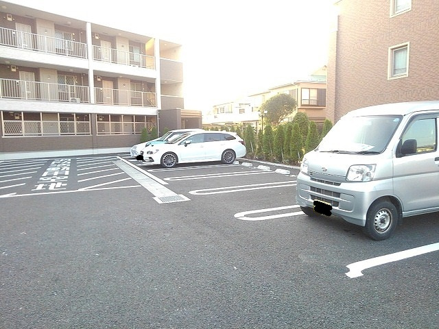 グレイスフルパークの駐車場