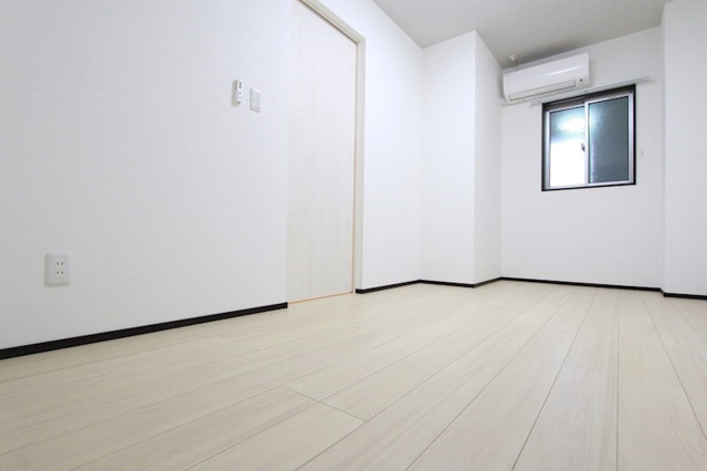 ヴィラヒルズ小山の洋室