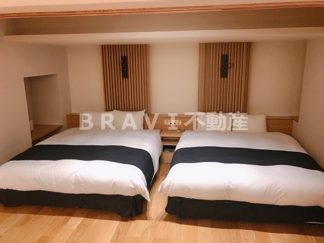 おおきに東心斎橋ビル　BRAVI不動産の寝室|【おおきに東心斎橋ビル】開放的な寝室です