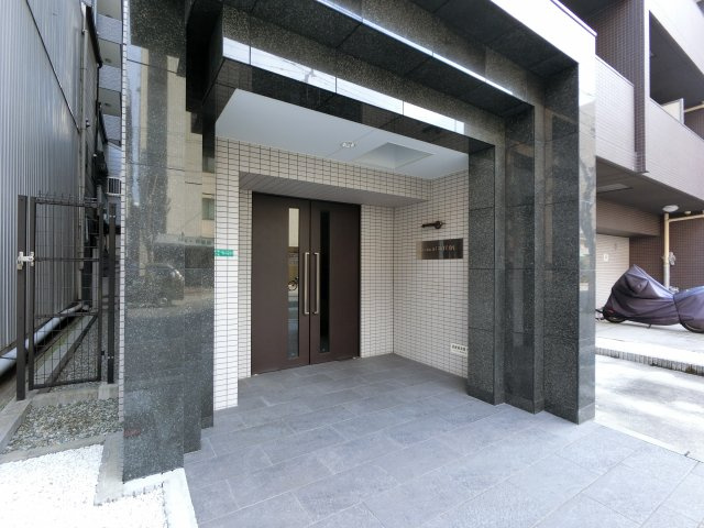 【エントランス】