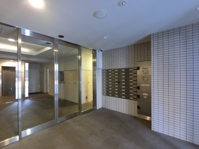 【エントランス】