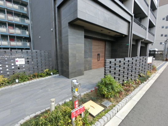 【エントランス】