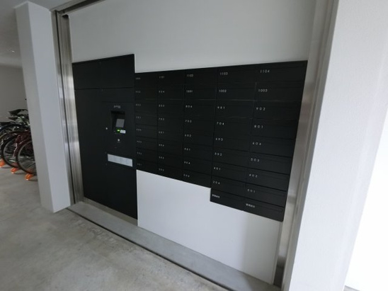【エントランス】