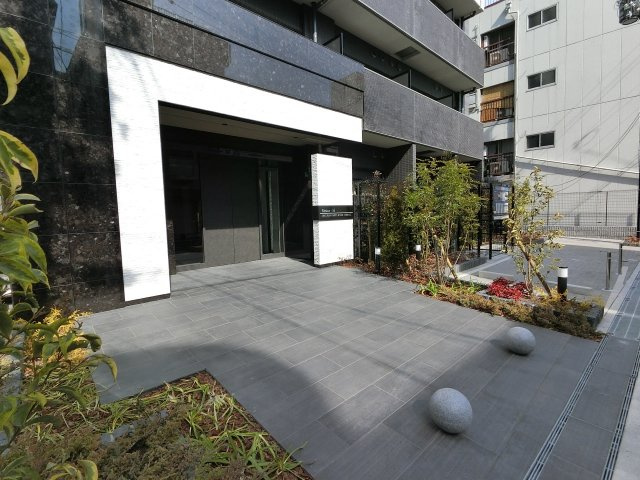 【エントランス】