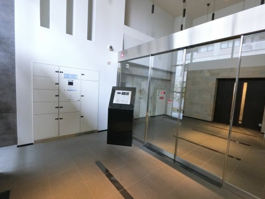 【エントランス】