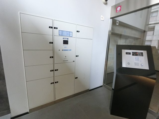 【エントランス】