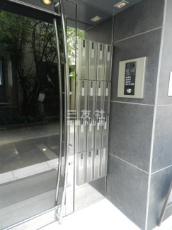 【エントランス】