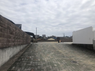 【外観】 | 進入路はインターロッキングで整備されてます。