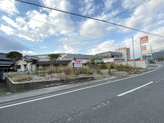 【前面道路含む現地写真】 | 前面道路含む現地写真です