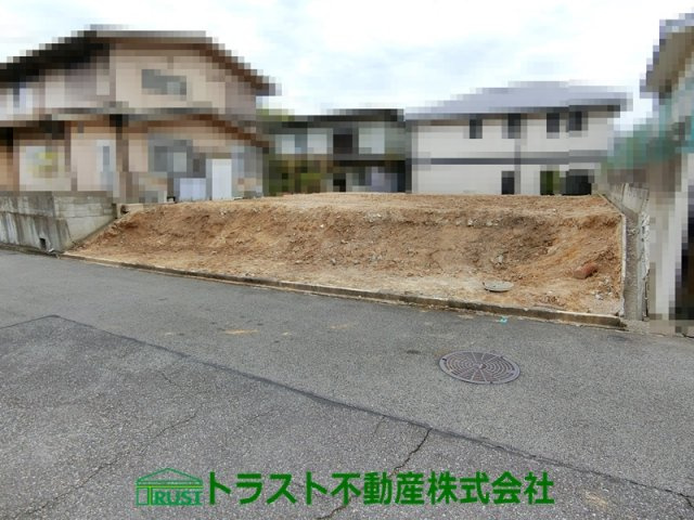 神戸市垂水区神陵台9丁目　土地の前面道路含む現地写真