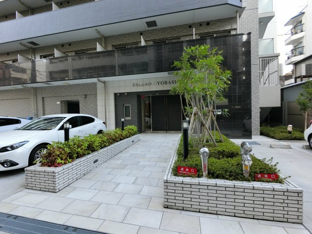 【エントランス】