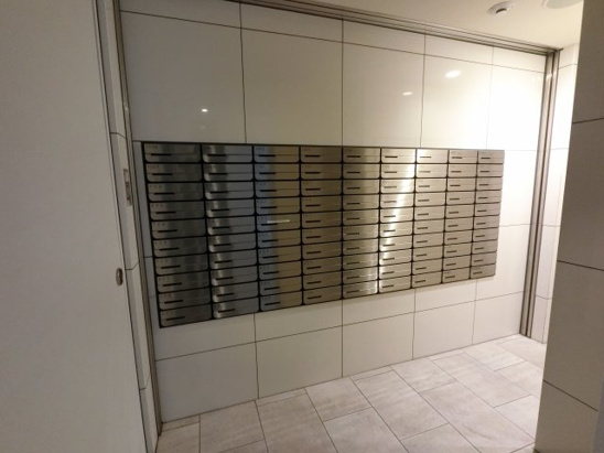 【エントランス】