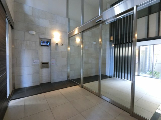 【エントランス】