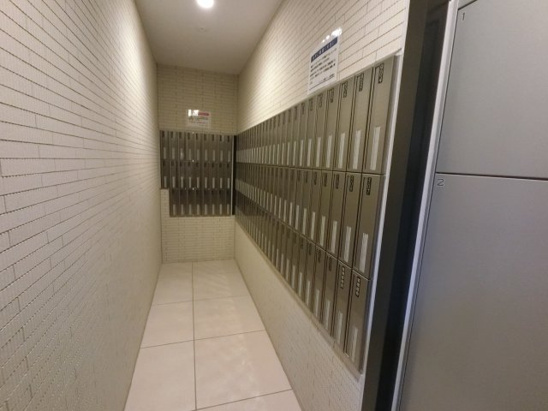 【エントランス】