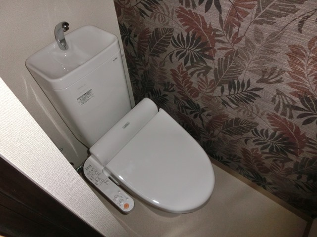 フジパレス神崎川　I番館のトイレ