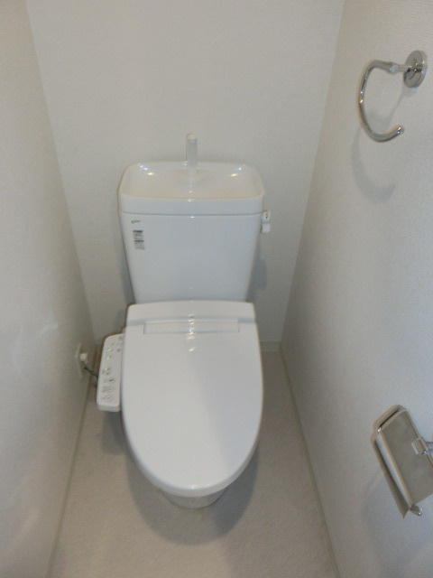 エールリベルテ大阪WESTのトイレ