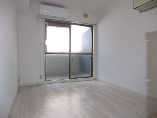 メゾン・ド・サンセールの洋室