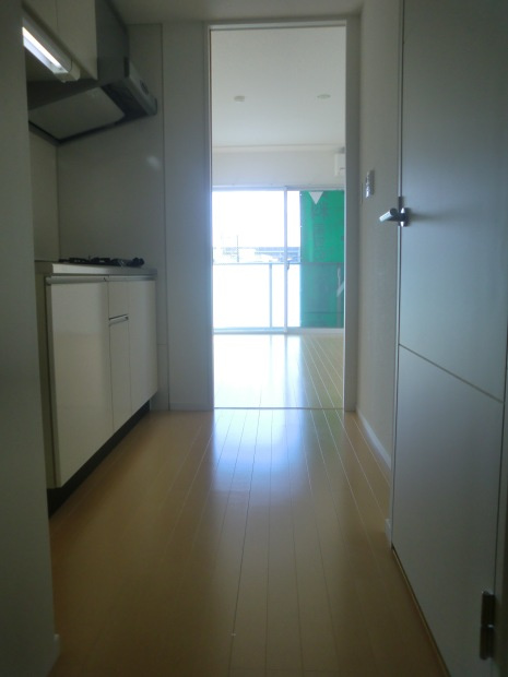 大阪市淀川区三津屋南２丁目の賃貸マンションの玄関