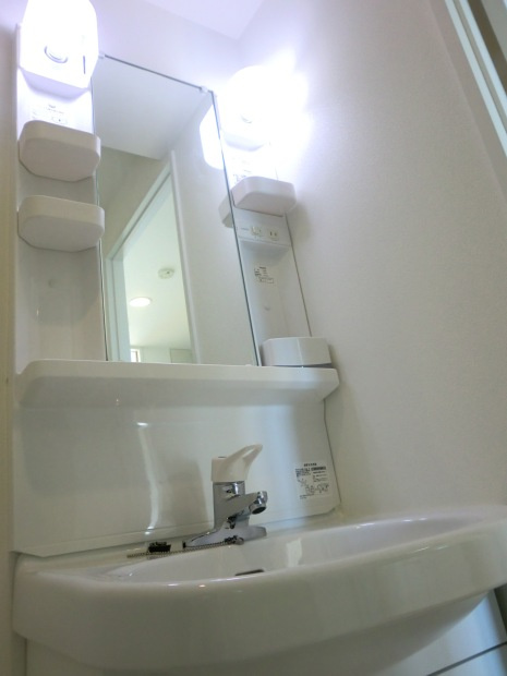 大阪市淀川区三津屋南２丁目の賃貸マンションの独立洗面台