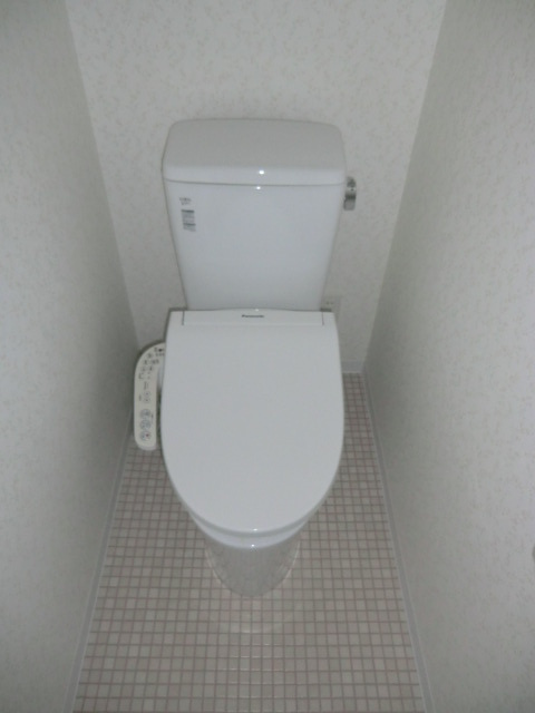 なぎさマンションのトイレ|ウォシュレット