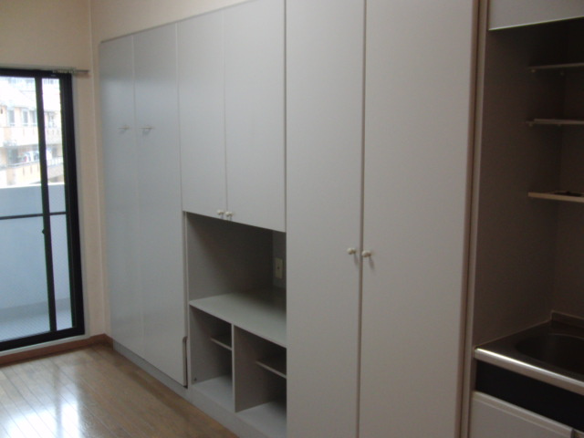 クリア塚本の収納