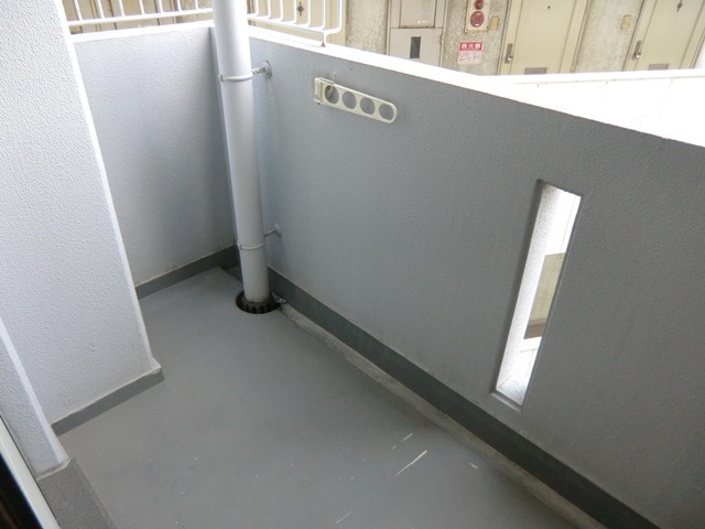 クリア塚本のバルコニー