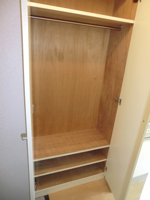 ソシオリバーハイツの収納