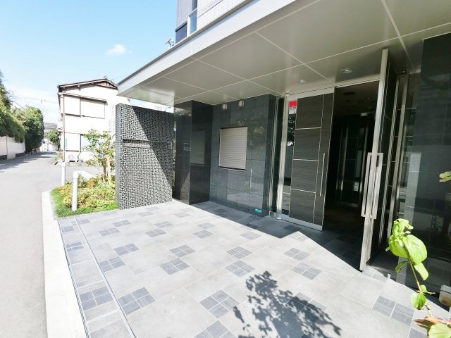 【エントランス】