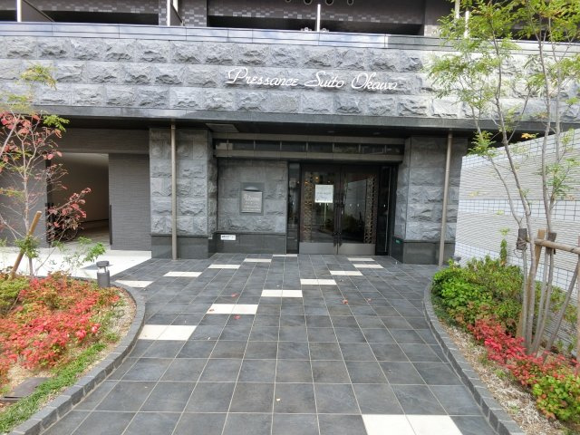【エントランス】