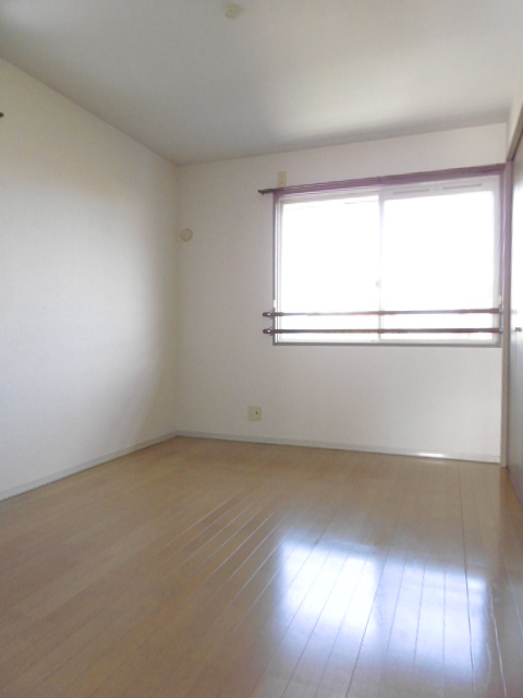 パークアベニュー【10,000円キャッシュバック対象物件】の洋室|きれいな洋室です