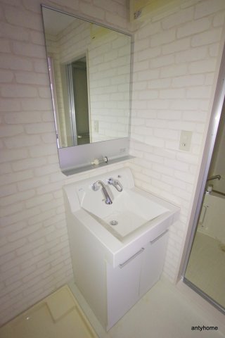 十三本町ウインズマンション2　仲介手数料無料の洗面所