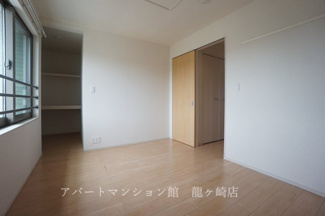 【寝室】 | アポロンA